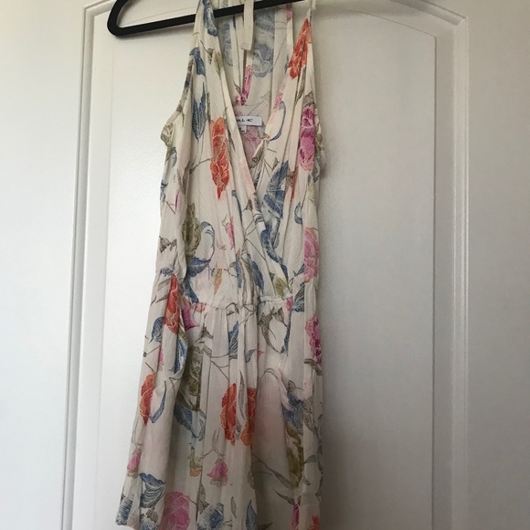 O’Neill romper xs never worn - Picture 1 of 2